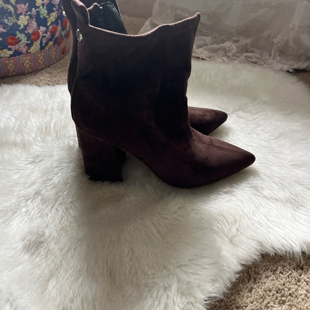 Steve Madden size 9Brown Suede Ankle Boots - Picture 2 of 7